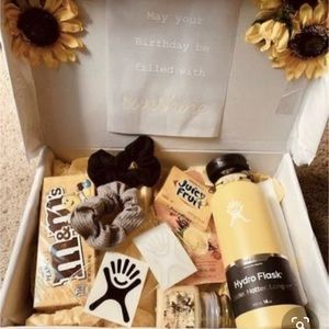 ☆VSCO GIRL MYSTERY BOX ☆